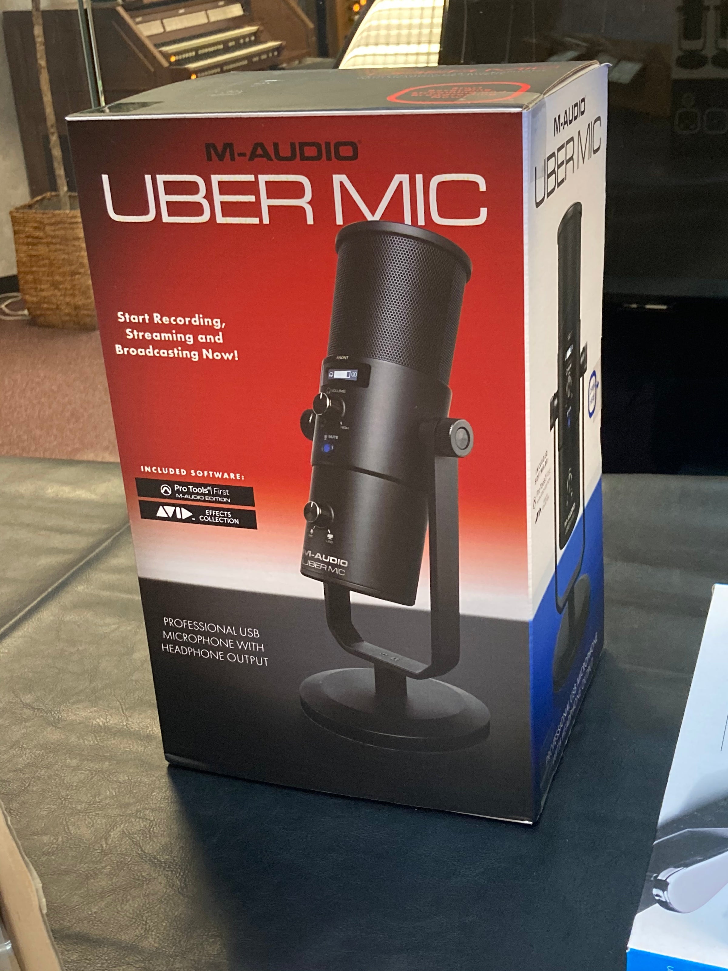 M−AUDIO UBER MIC M-Audio Uber Mic | Guitar Center